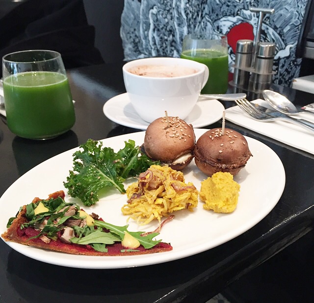 raw vegan food in paris
